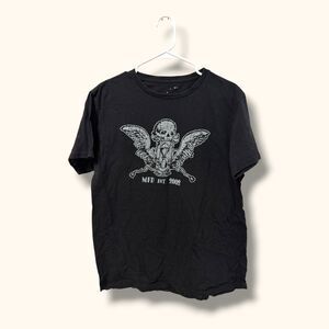 Graphic Shirt Mens M Skull Wings MFD Est 2002 Black Short Sleeve
